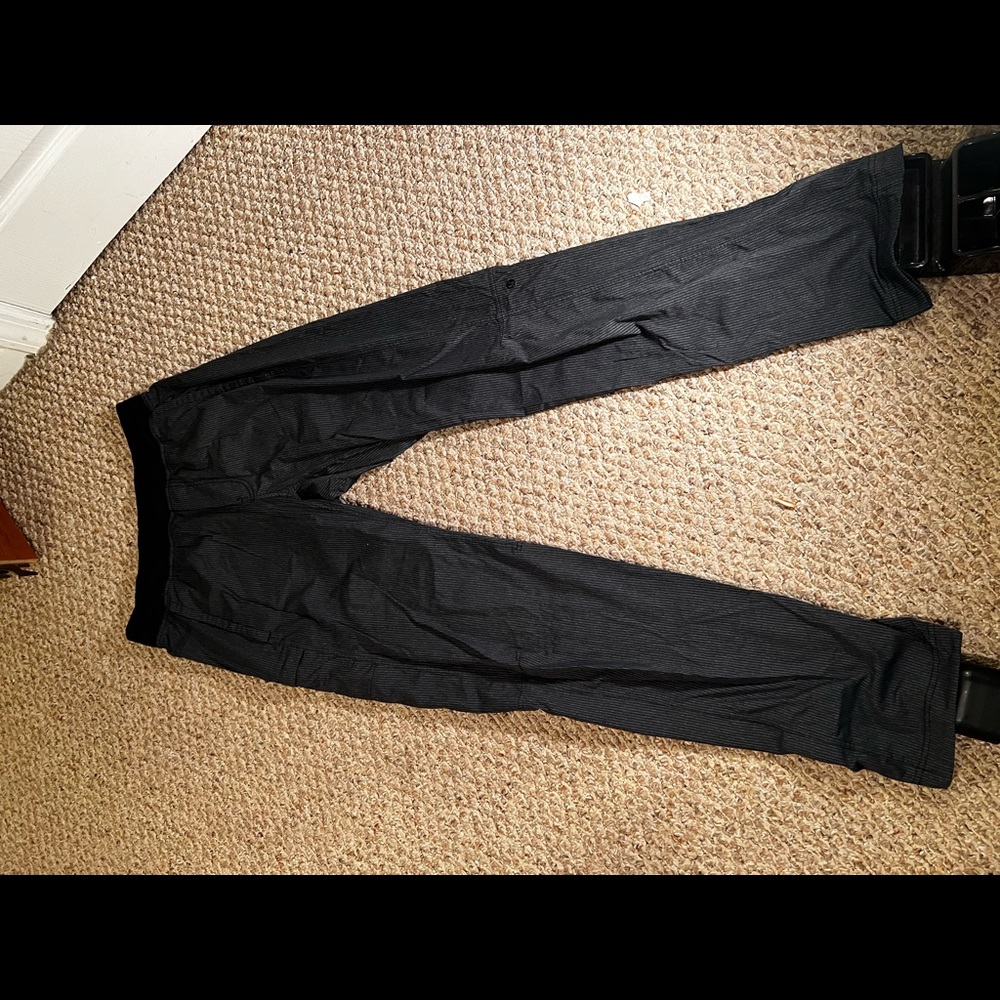 Lululemon gray sweatpants joggers pants